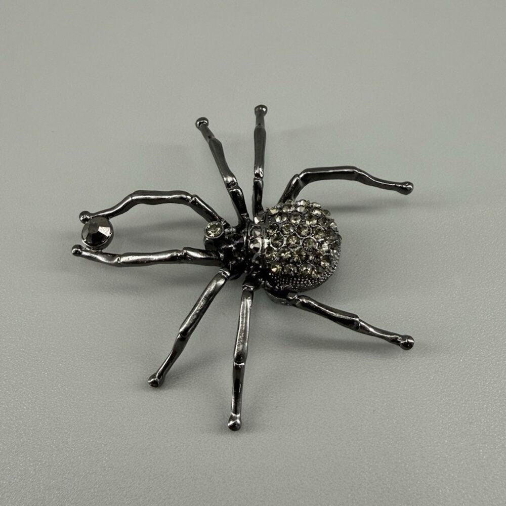 Vintage Spider Brooch Pin Gothic Halloween Black Toned Metal Rhinestones